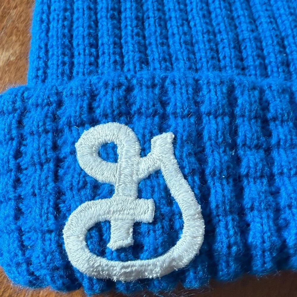 General Mills Blue Knit Pom-Pom Beanie Stocking‎ Hat Women’s Pull On Outdoors